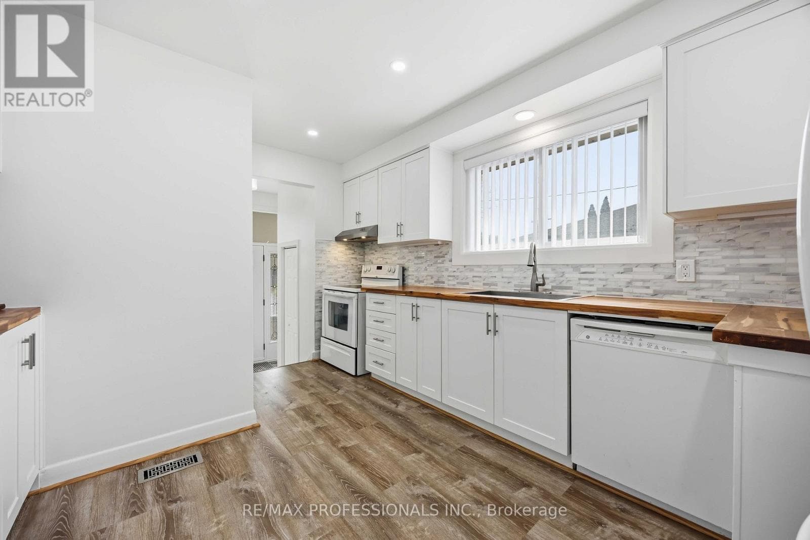 Photo of 14 DASHWOOD CRESCENT