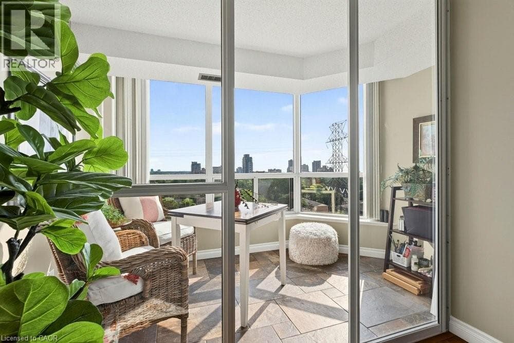 Photo of 1276 MAPLE CROSSING Boulevard Unit# 1406