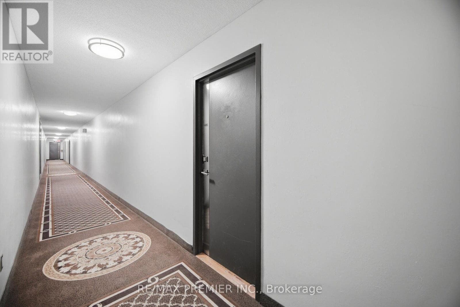 Photo of 406 - 2825 ISLINGTON AVENUE