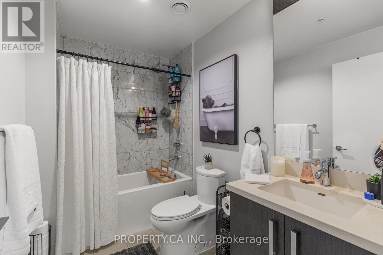 Photo of N122 - 120 BAYVIEW AVENUE