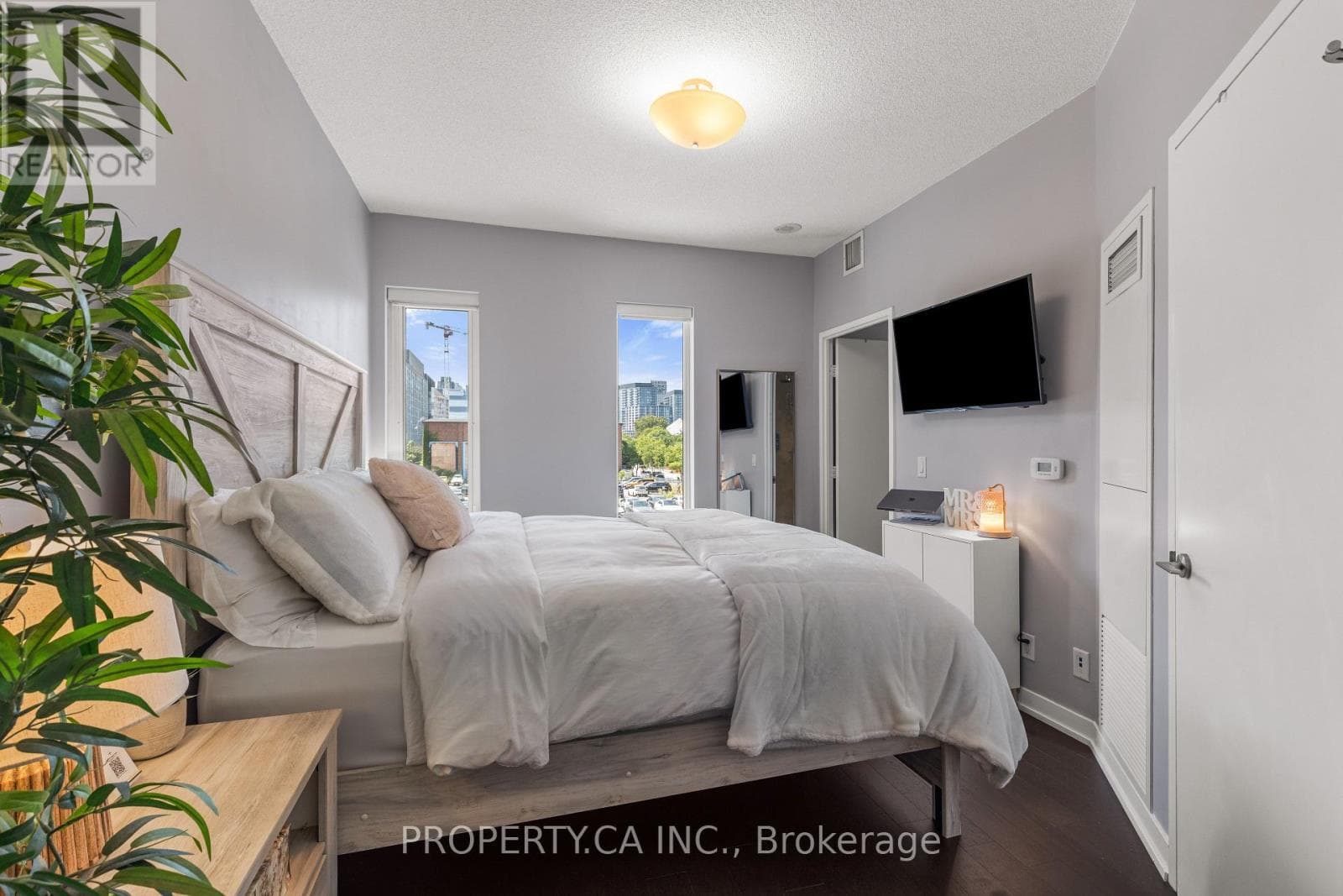 Photo of N122 - 120 BAYVIEW AVENUE