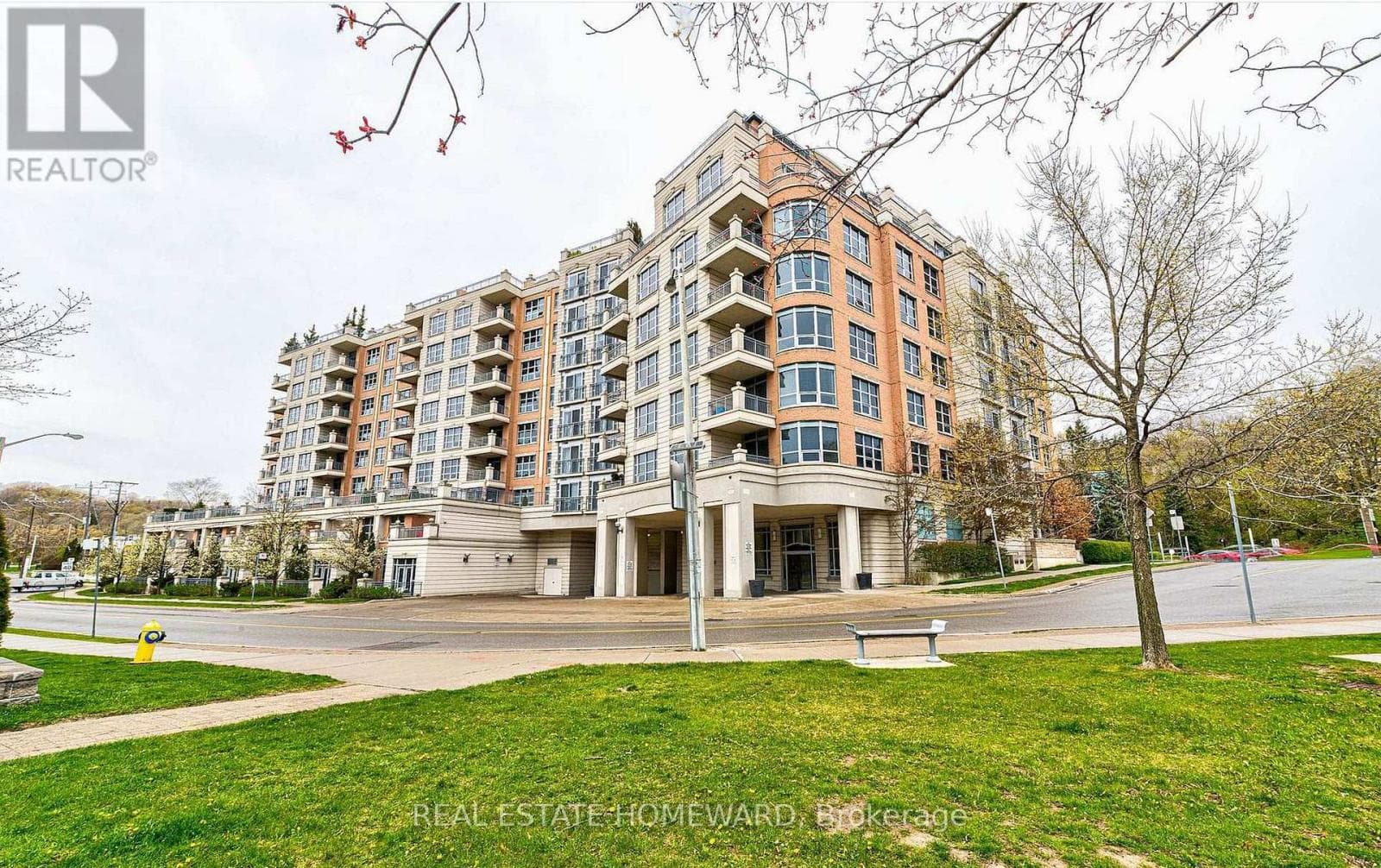 Photo of 206 - 10 OLD YORK MILLS ROAD