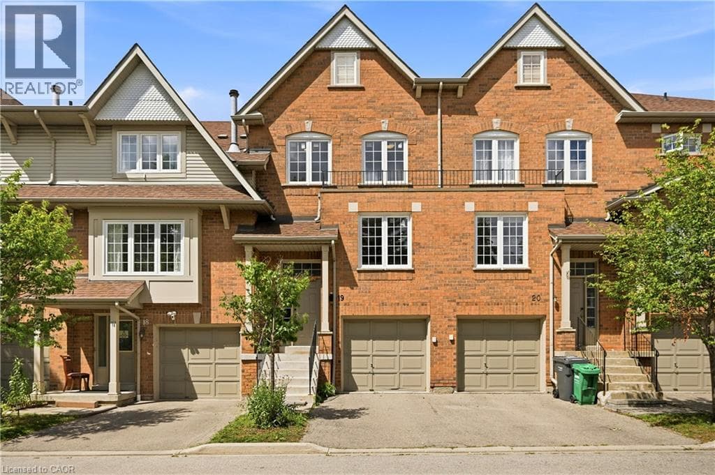 Photo of 1575 SOUTH PARADE Court Unit# 19