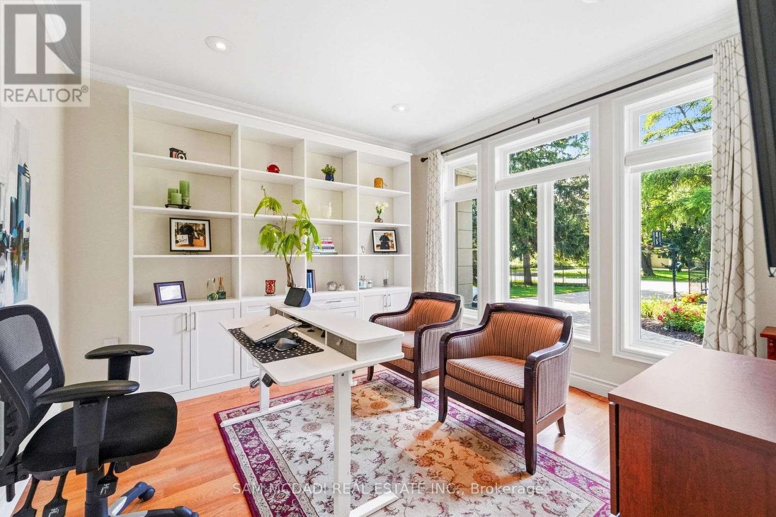 Photo of 527 MEADOW WOOD ROAD