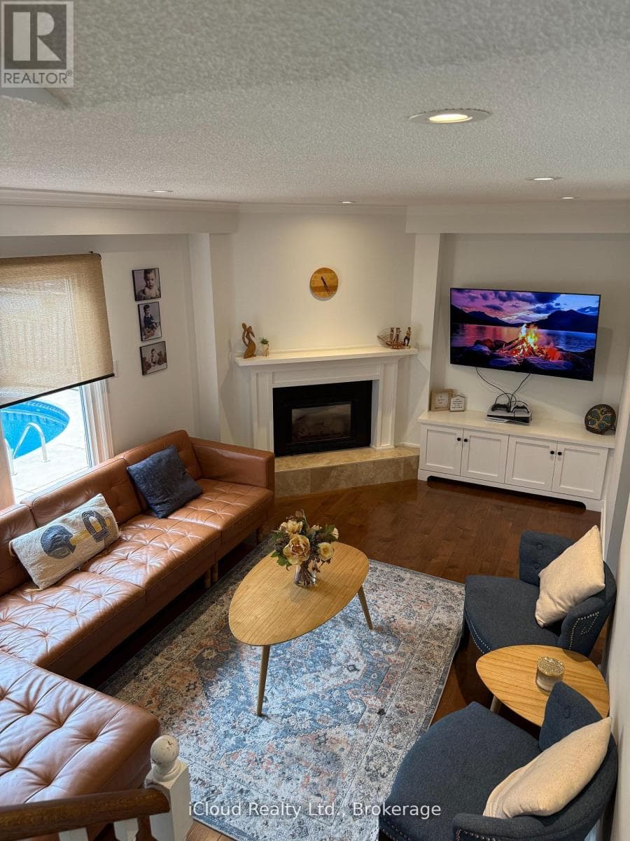 Photo of 2067 HUNTERS WOOD DRIVE