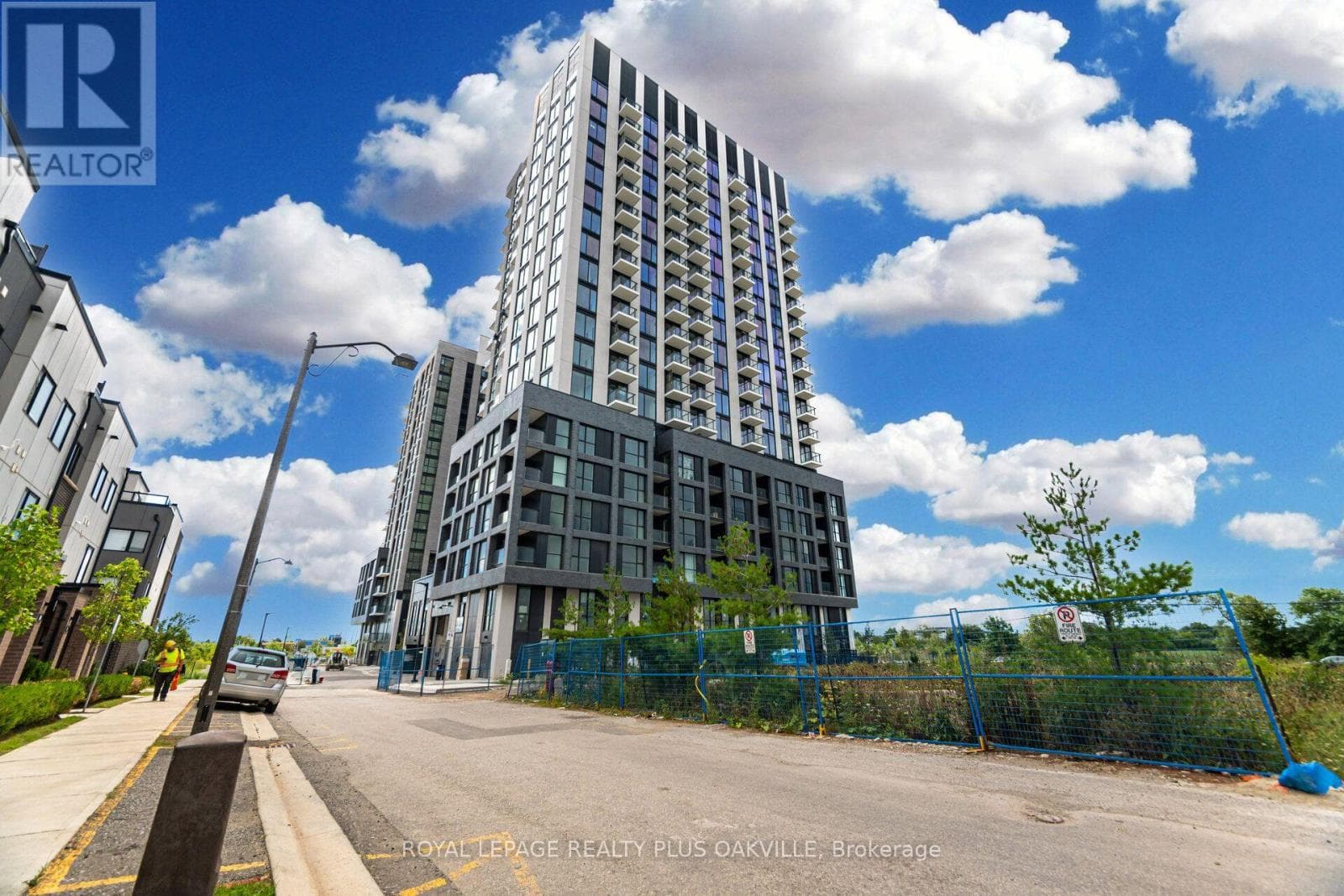 Photo of 1509 - 3079 TRAFALGAR ROAD