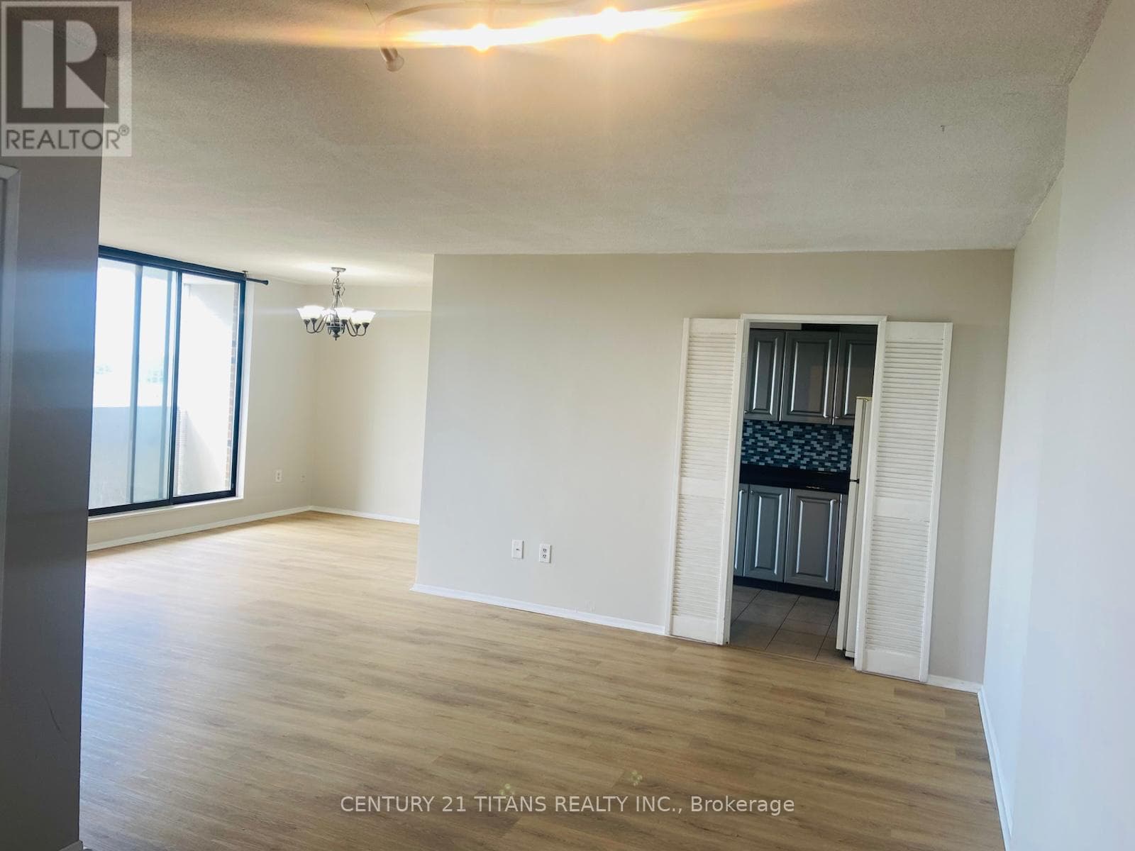 Photo of 907 - 301 PRUDENTIAL DRIVE