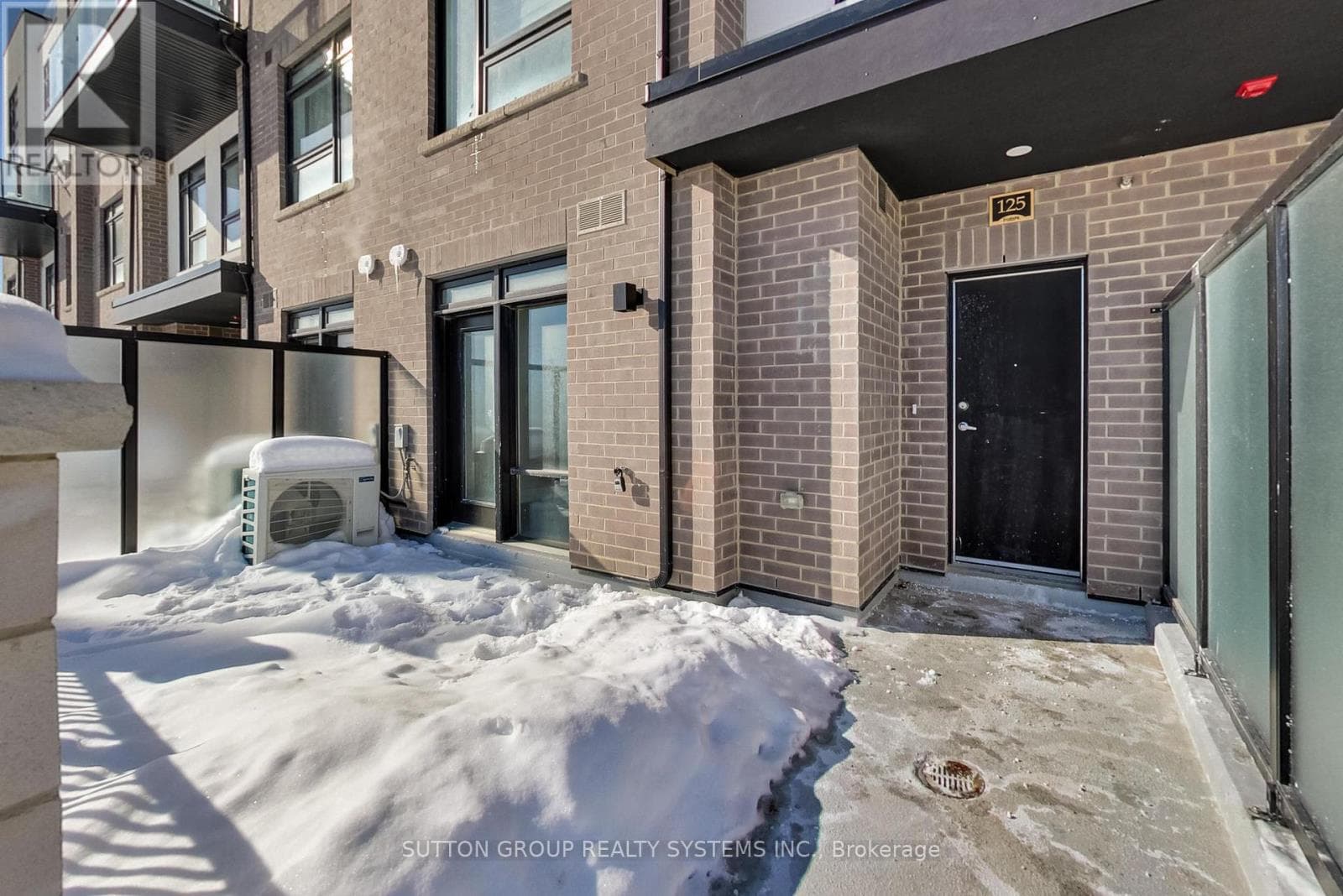 Photo of 125 - 1585 ROSE WAY