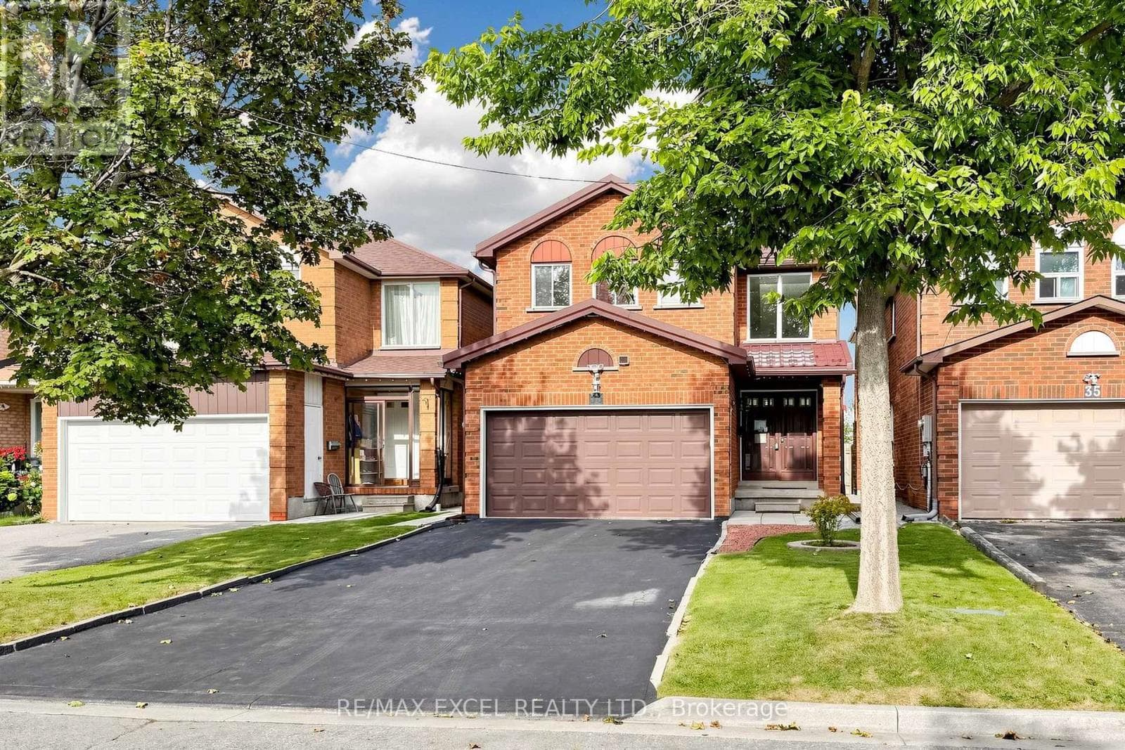 Photo of 33 WHARTON SQUARE