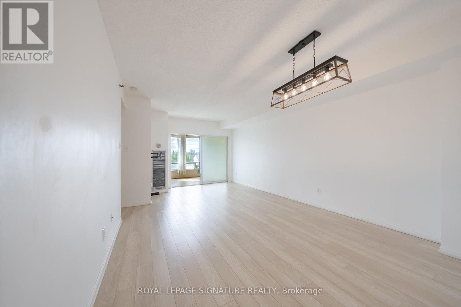 Photo of 316 - 5800 SHEPPARD AVENUE E
