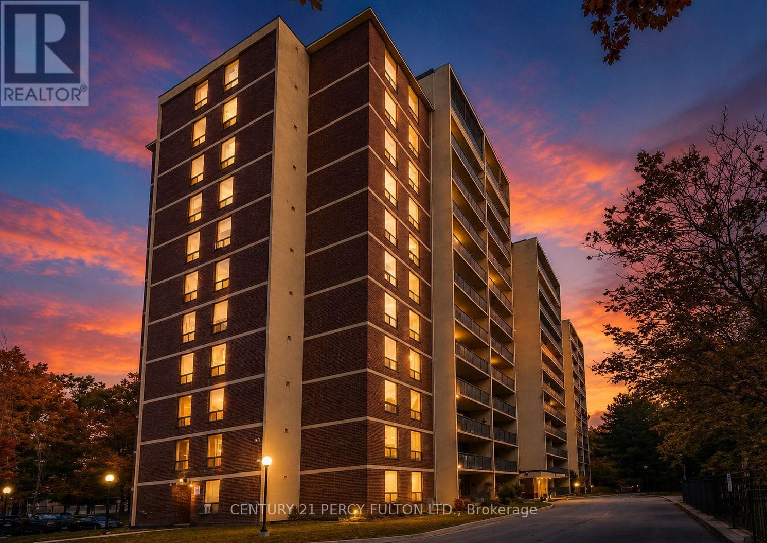 Photo of 705 - 15 LONDON GREEN COURT