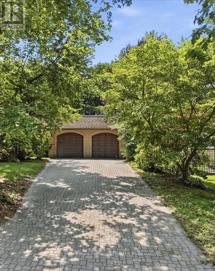 Photo of 1528 KNARESWOOD DRIVE