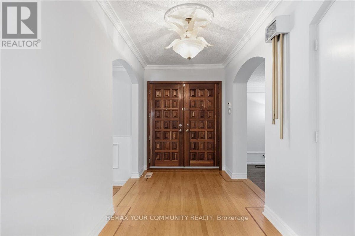 Photo of 1528 KNARESWOOD DRIVE