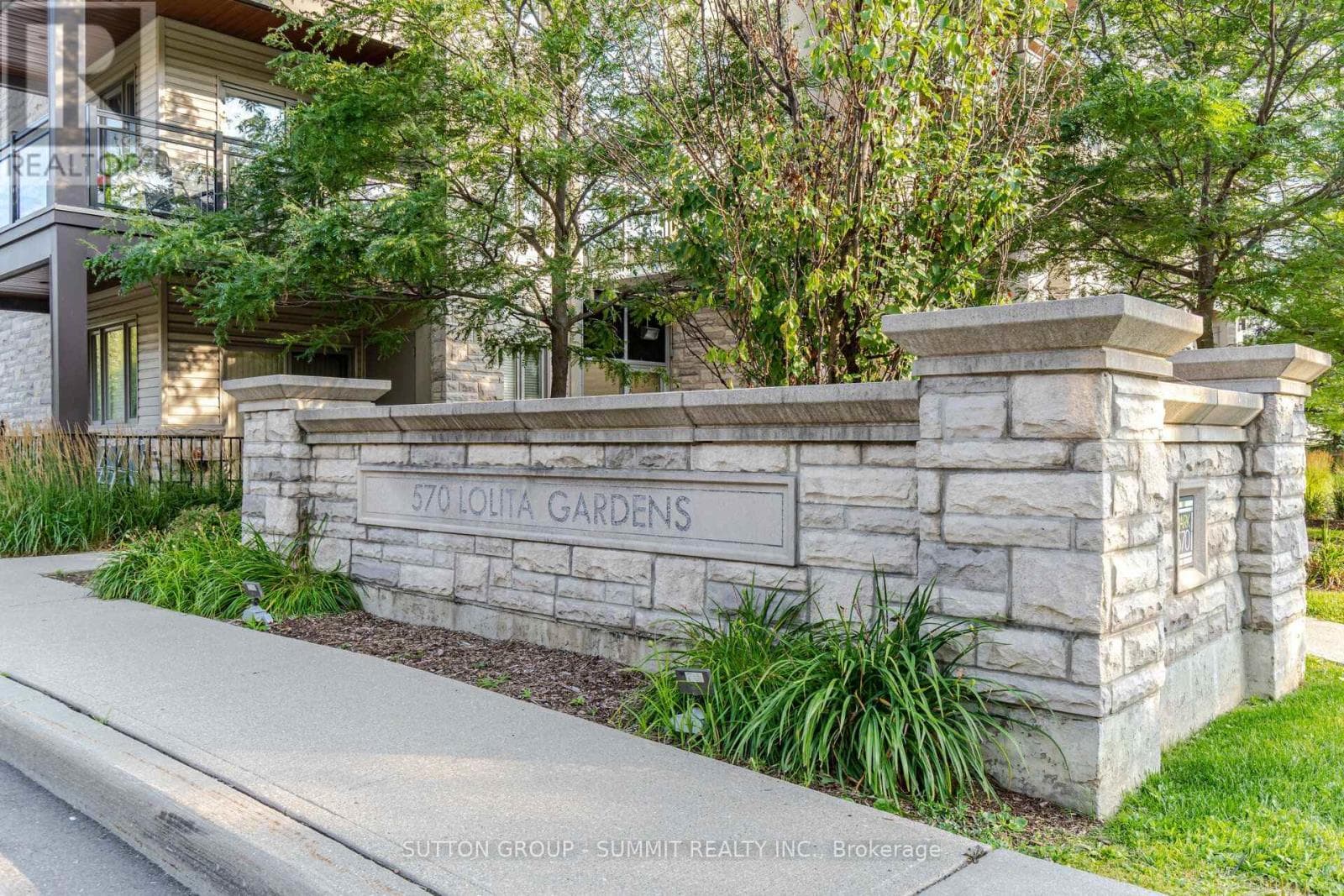 Photo of 418 - 570 LOLITA GARDENS
