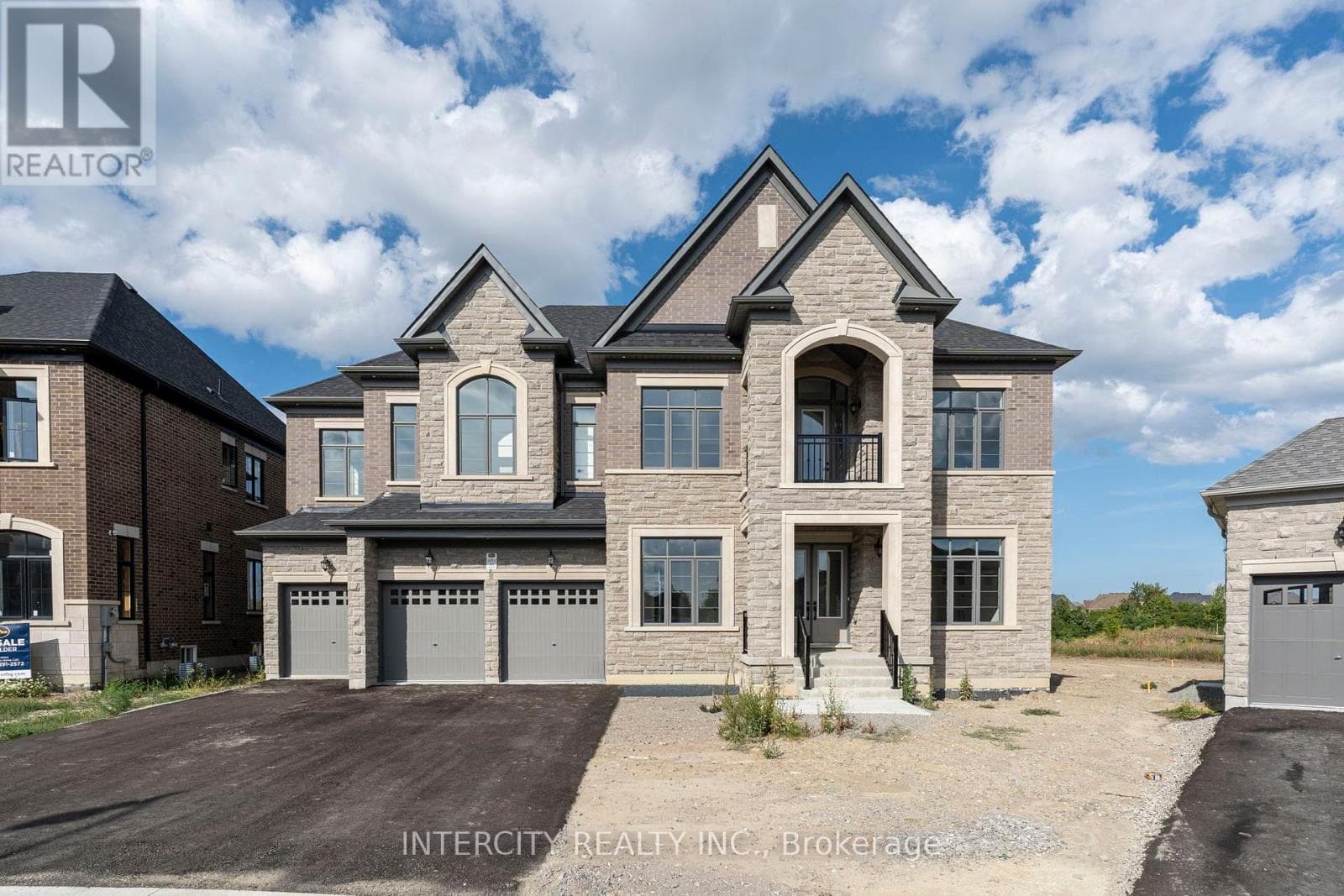 Photo of 20 GOLD BOTTOM CRESCENT