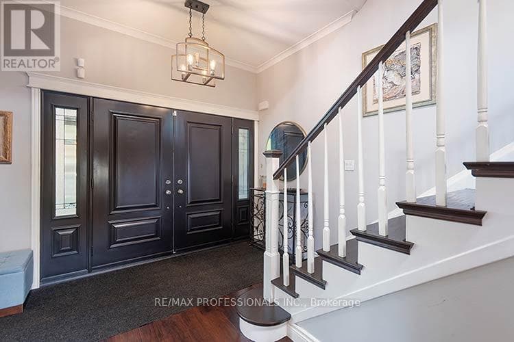 Photo of 7 TREELINE COURT
