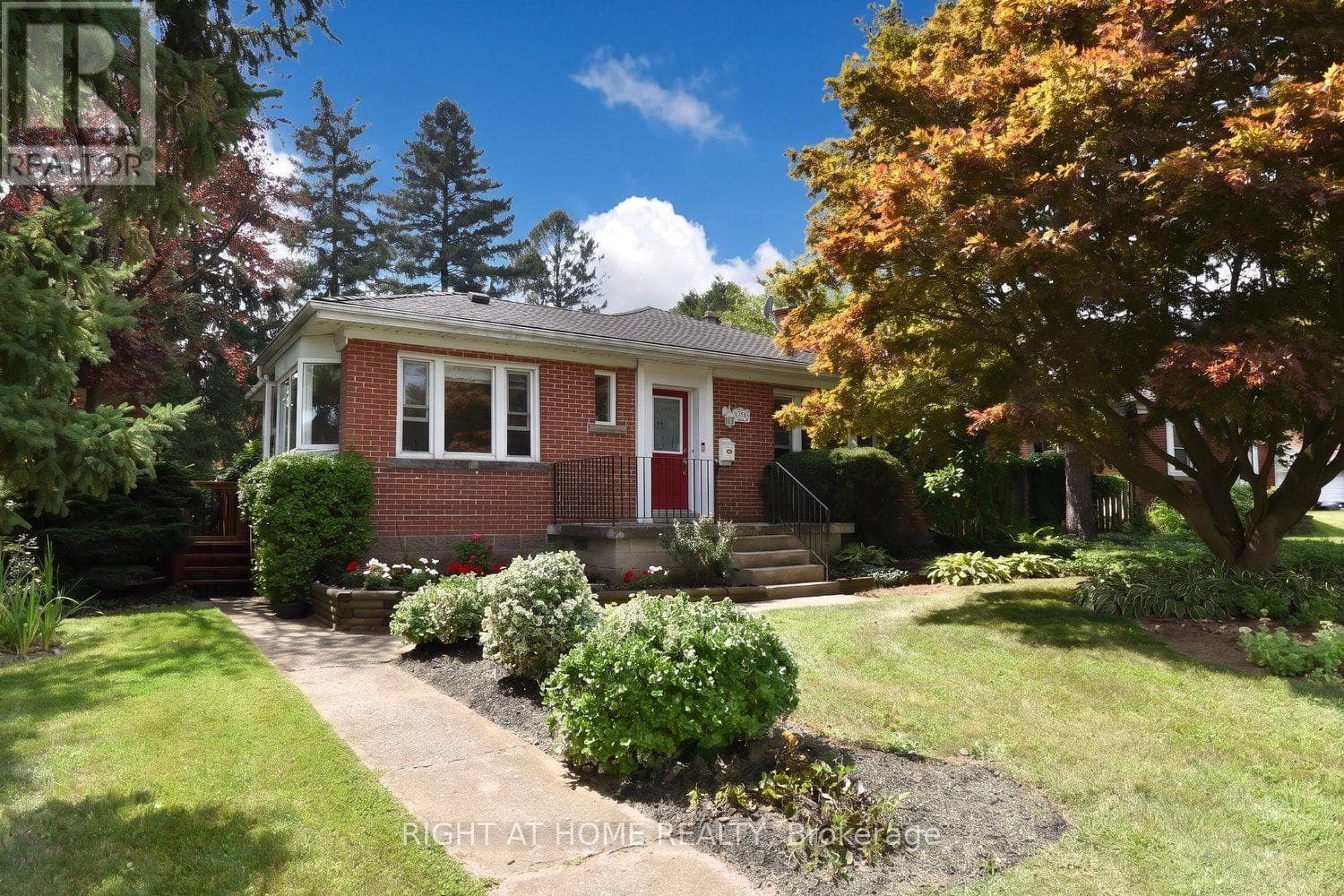 Photo of 936 BOOTHMAN AVENUE