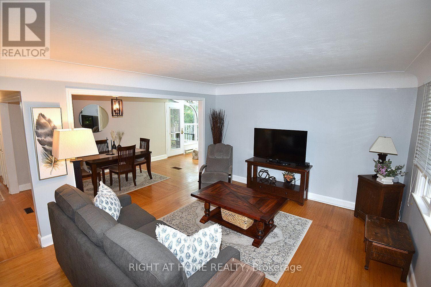 Photo of 936 BOOTHMAN AVENUE