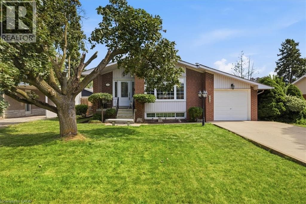 Photo of 343 DUNCOMBE Drive