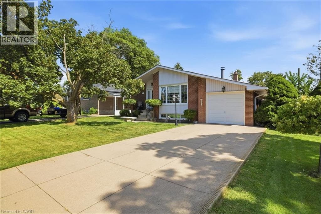 Photo of 343 DUNCOMBE Drive
