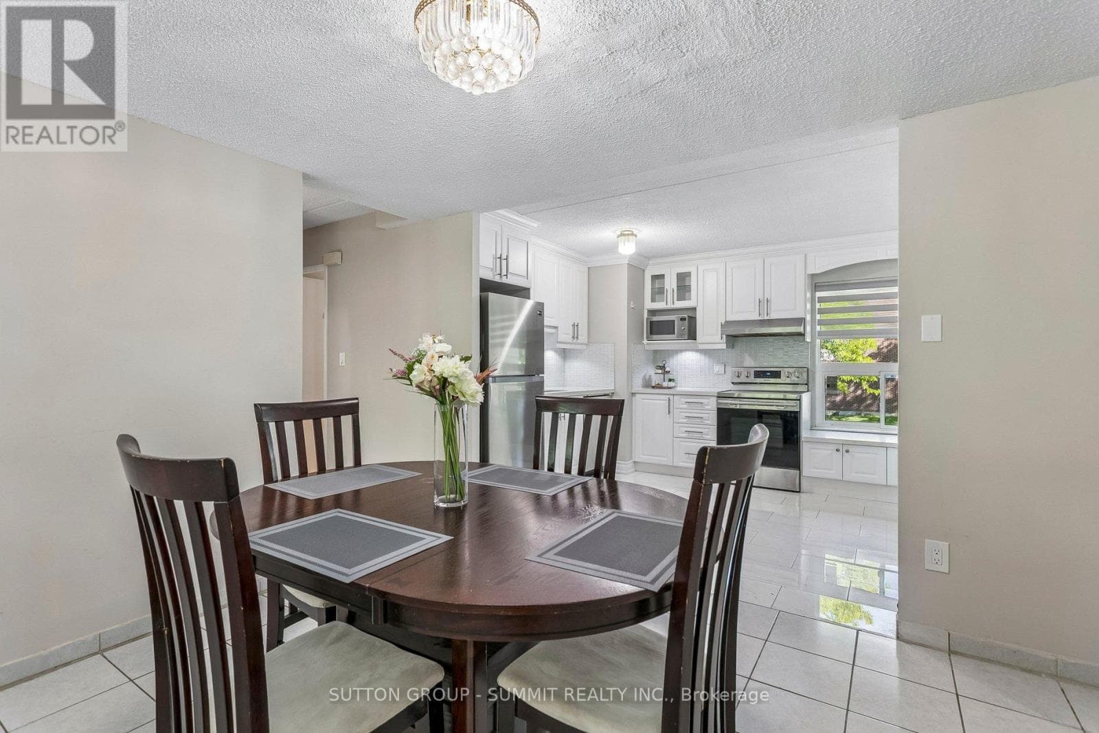 Photo of 211 - 180 MISSISSAUGA VALLEY BOULEVARD