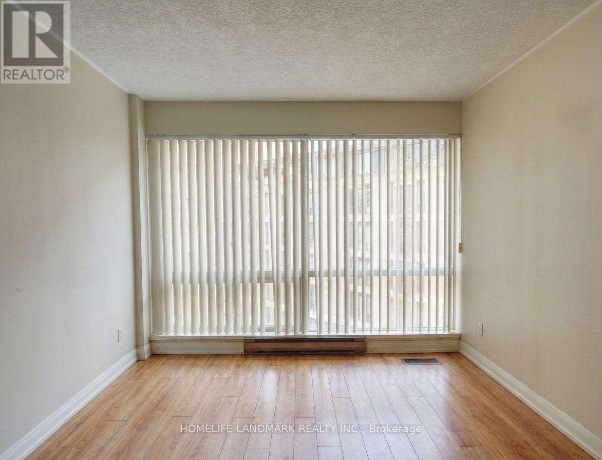 Photo of 511 - 1001 BAY STREET