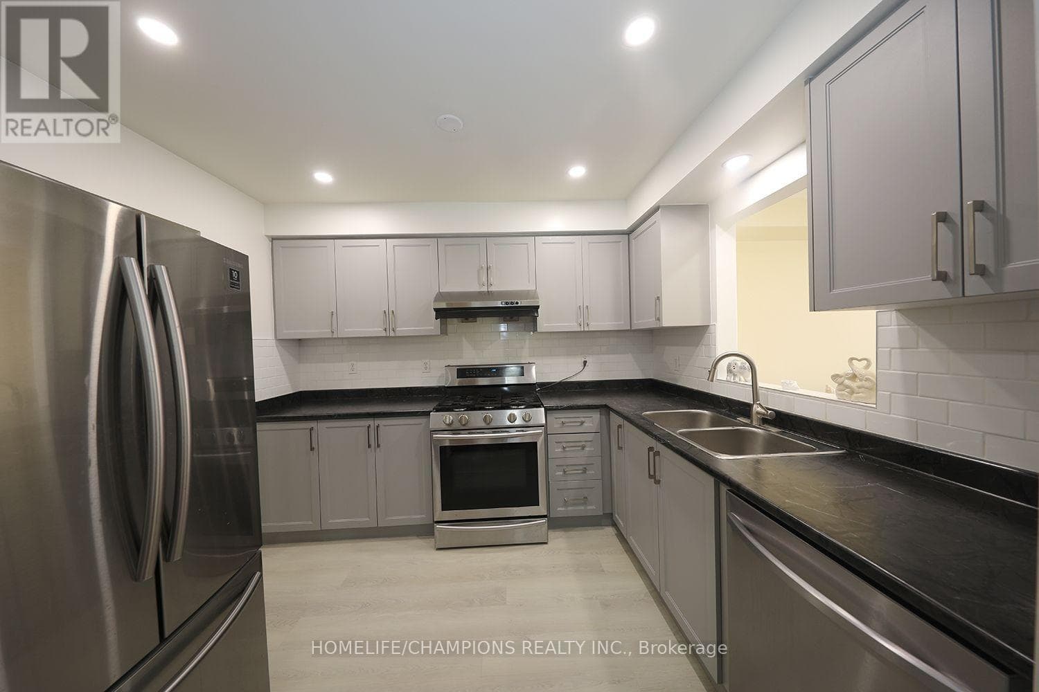 Photo of 16 ECHO GLEN ROAD