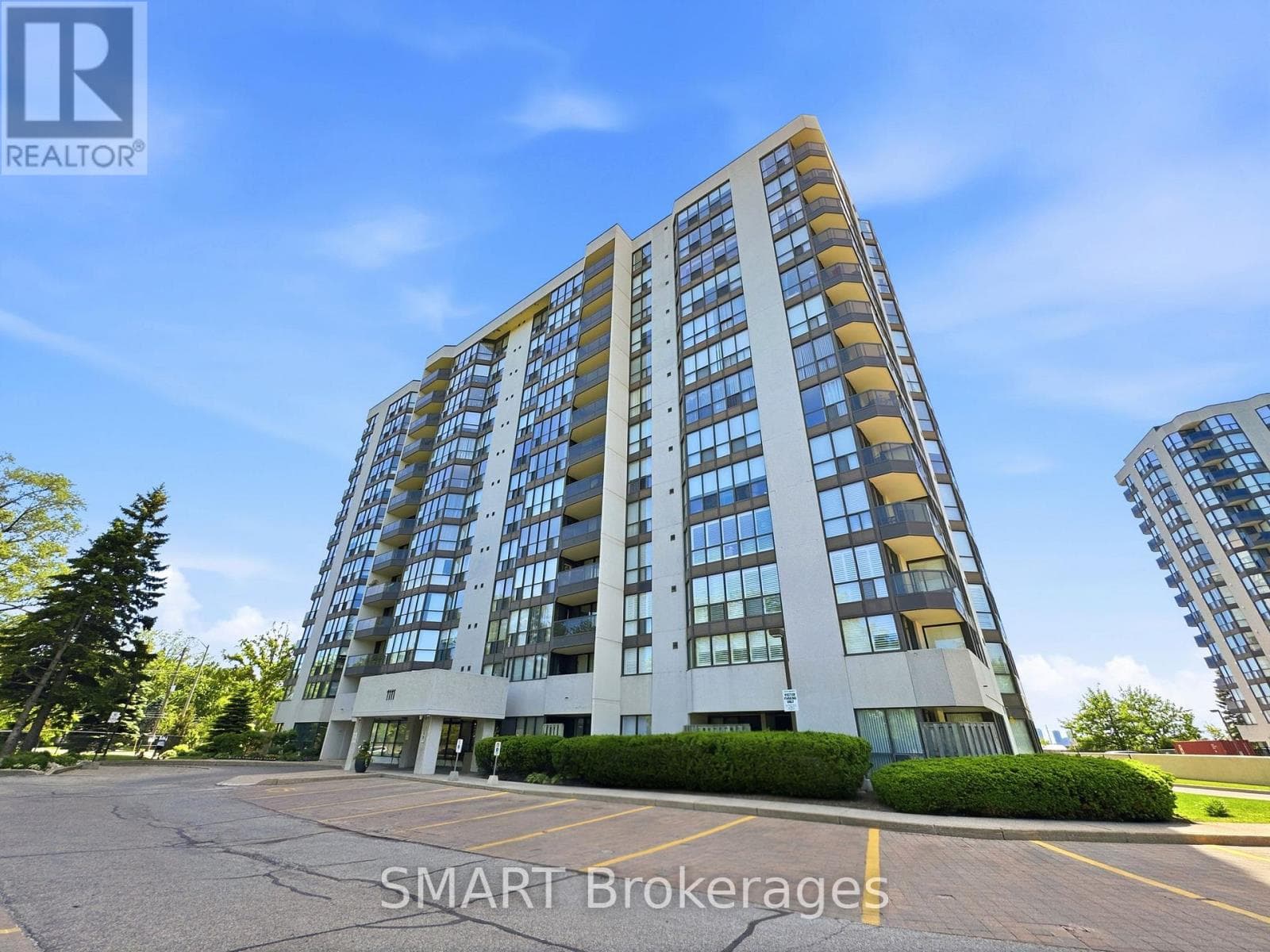 Photo of 203 - 1111 BOUGH BEECHES BOULEVARD