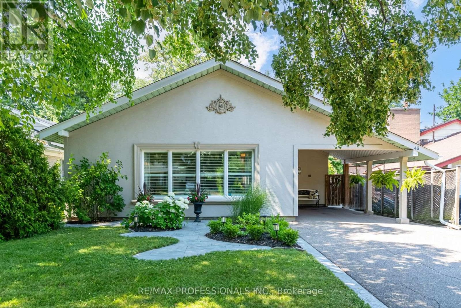 Photo of 48 GENTHORN AVENUE