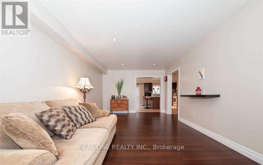 Photo of 2307 SADDLECREEK CRESCENT
