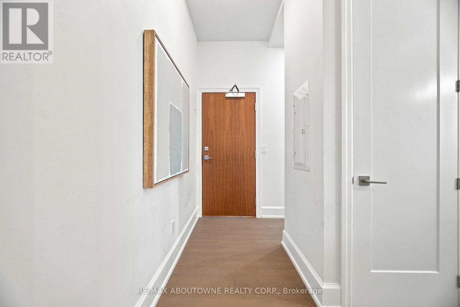 Photo of 106 - 1441 ELGIN STREET