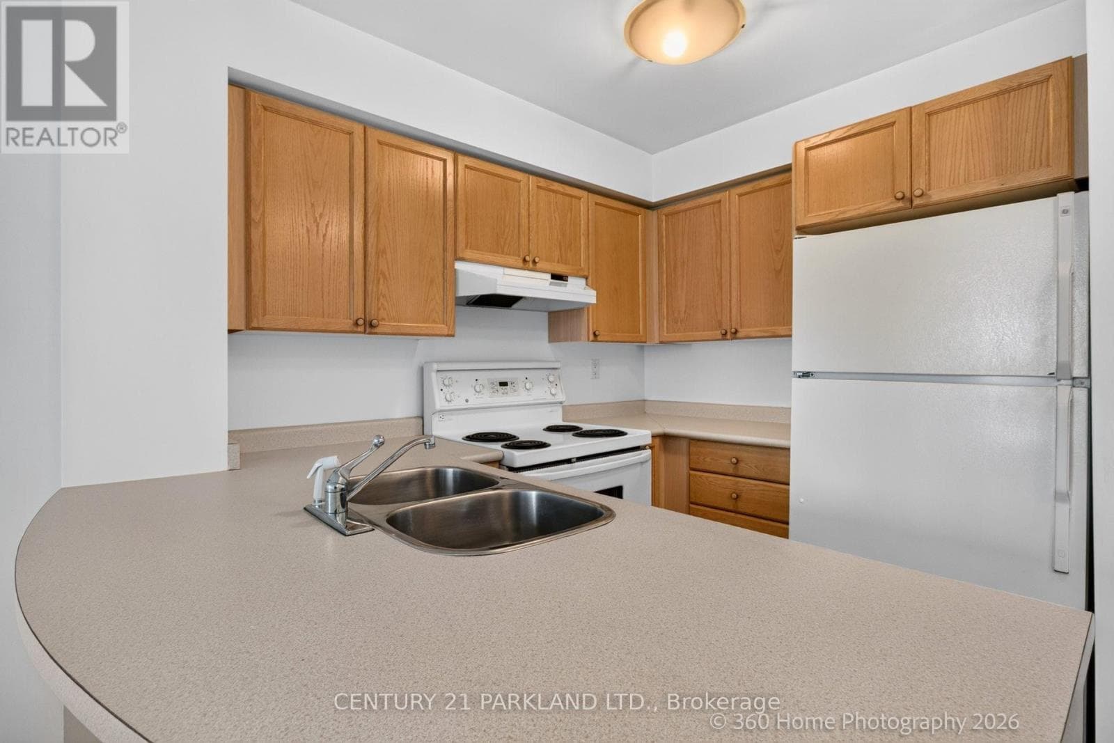 Photo of 609 - 109 FRONT STREET E
