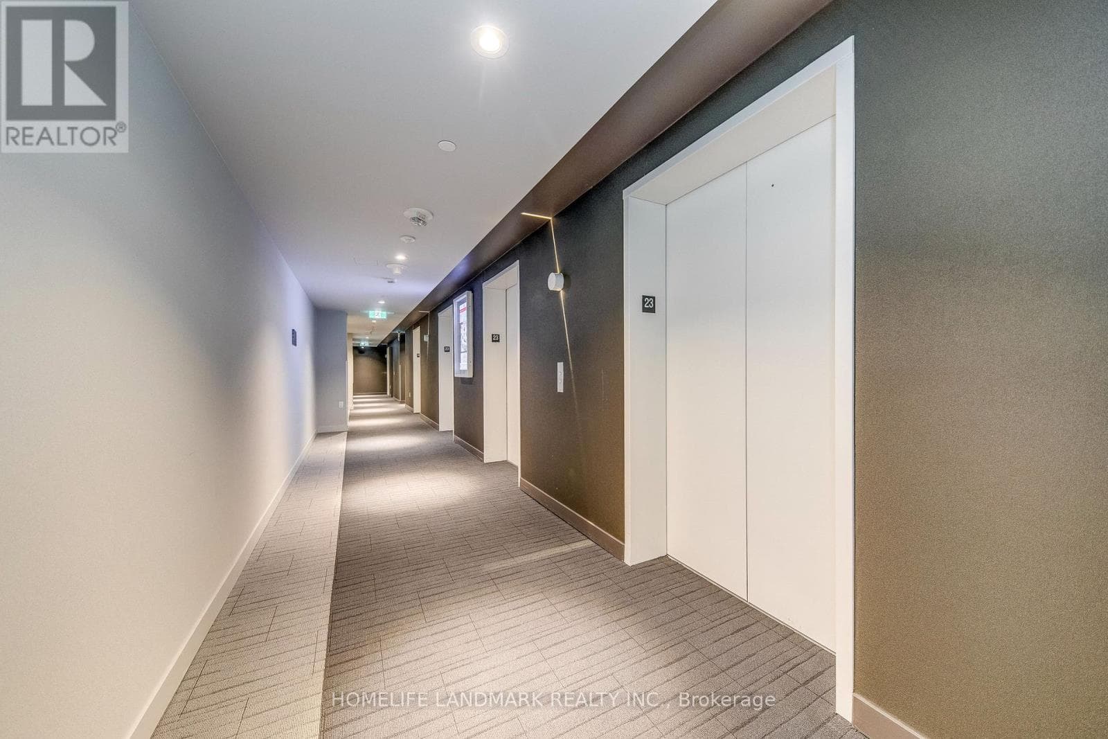 Photo of 2304 - 3883 QUARTZ ROAD