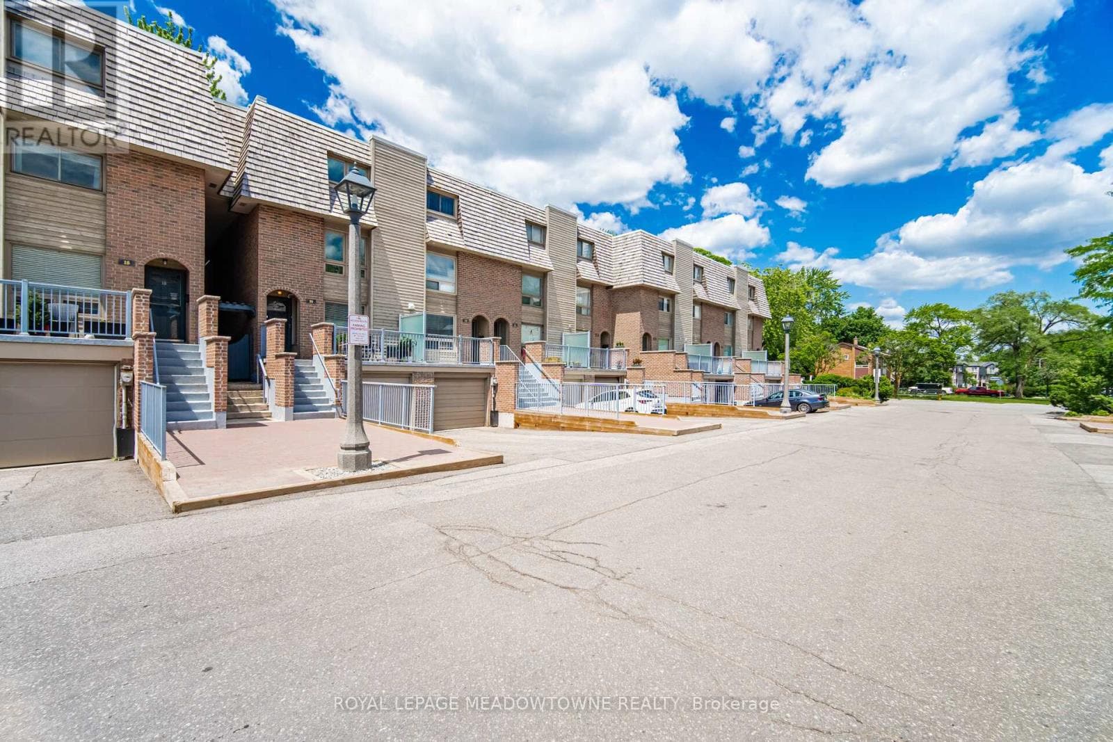 Photo of 16 DUTCH MYRTLE WAY
