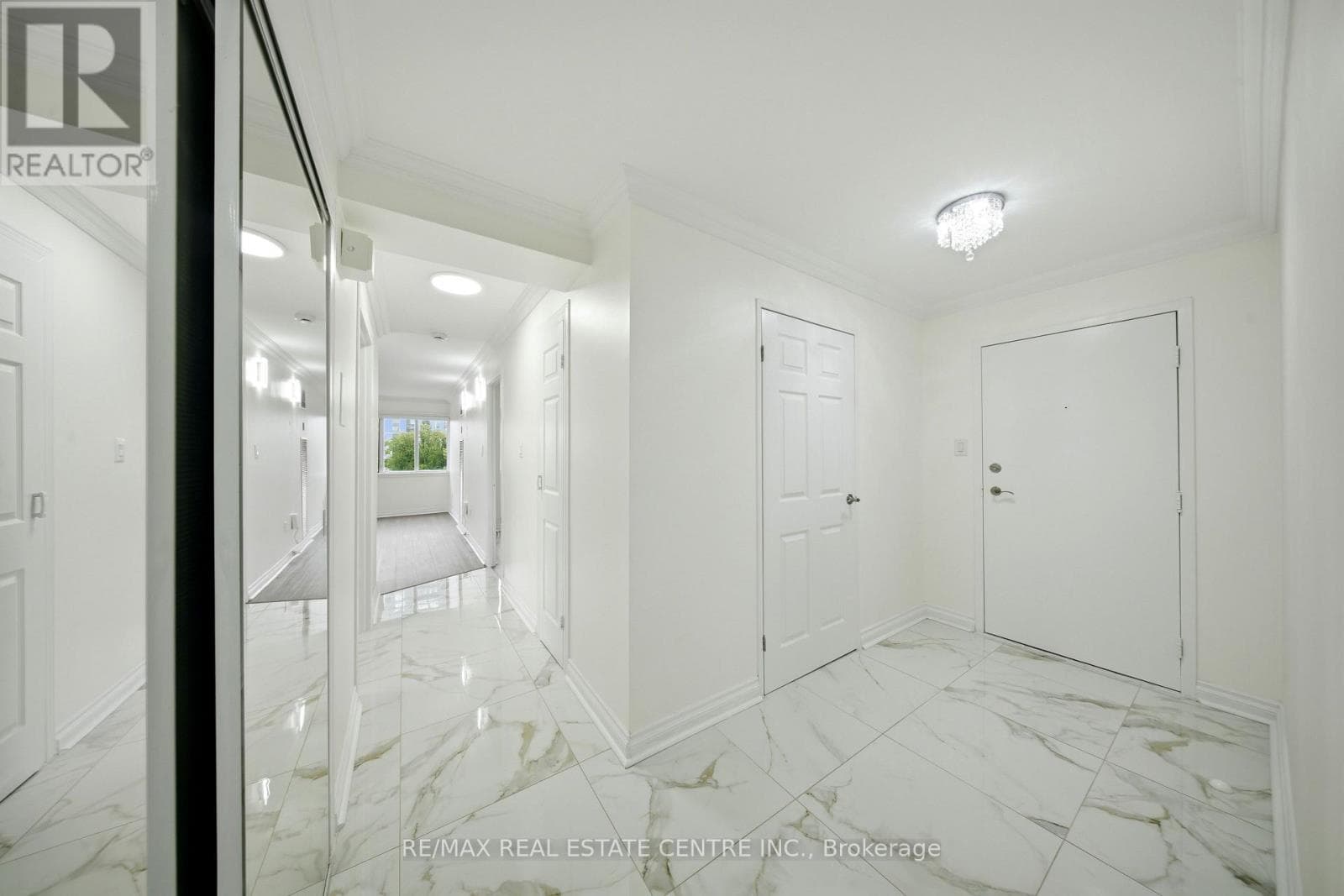 Photo of 511 - 1300 MISSISSAUGA VALLEY BOULEVARD