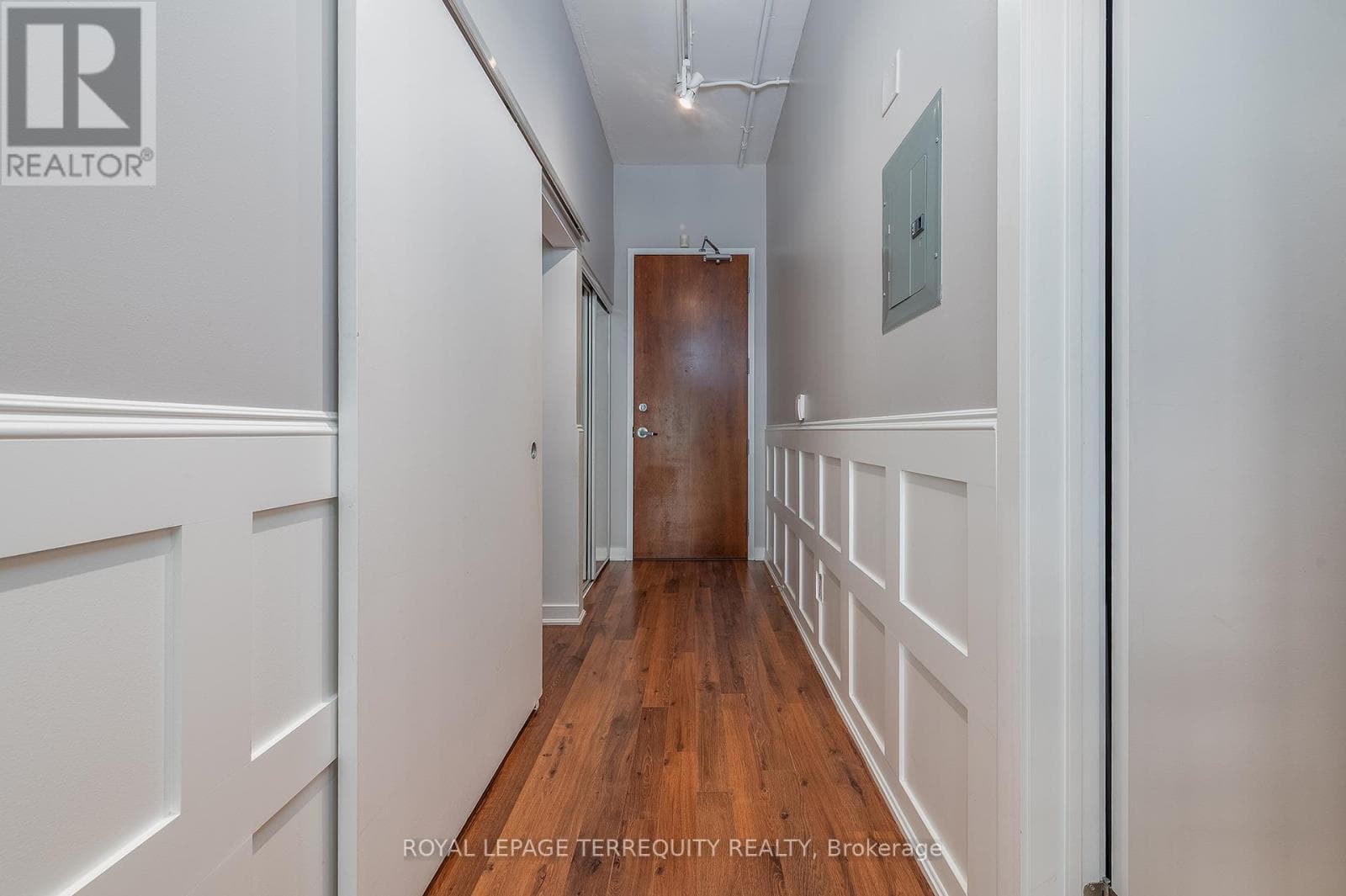 Photo of 707 - 2 FIELDWAY ROAD