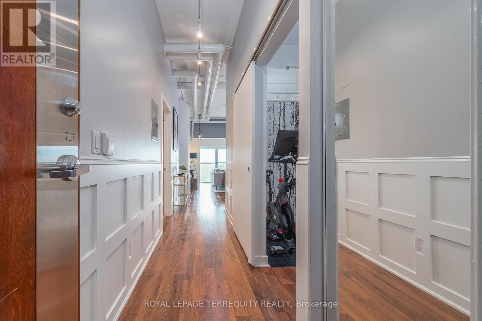 Photo of 707 - 2 FIELDWAY ROAD