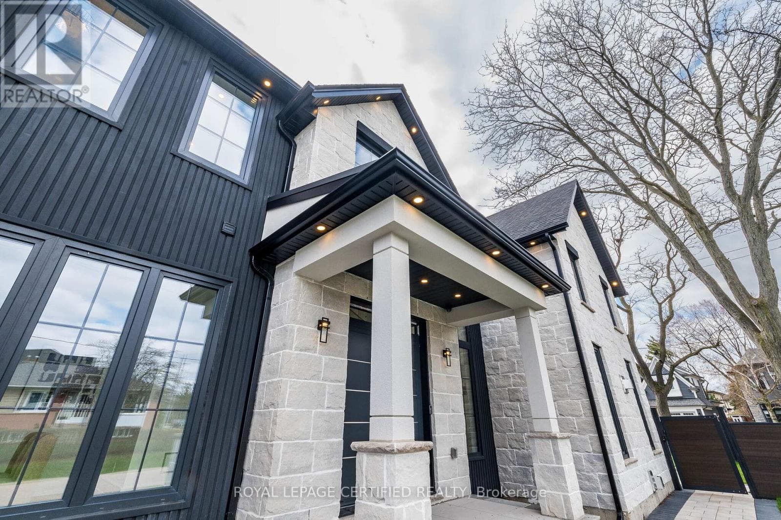 Photo of 1404 WAVERLY AVENUE SW