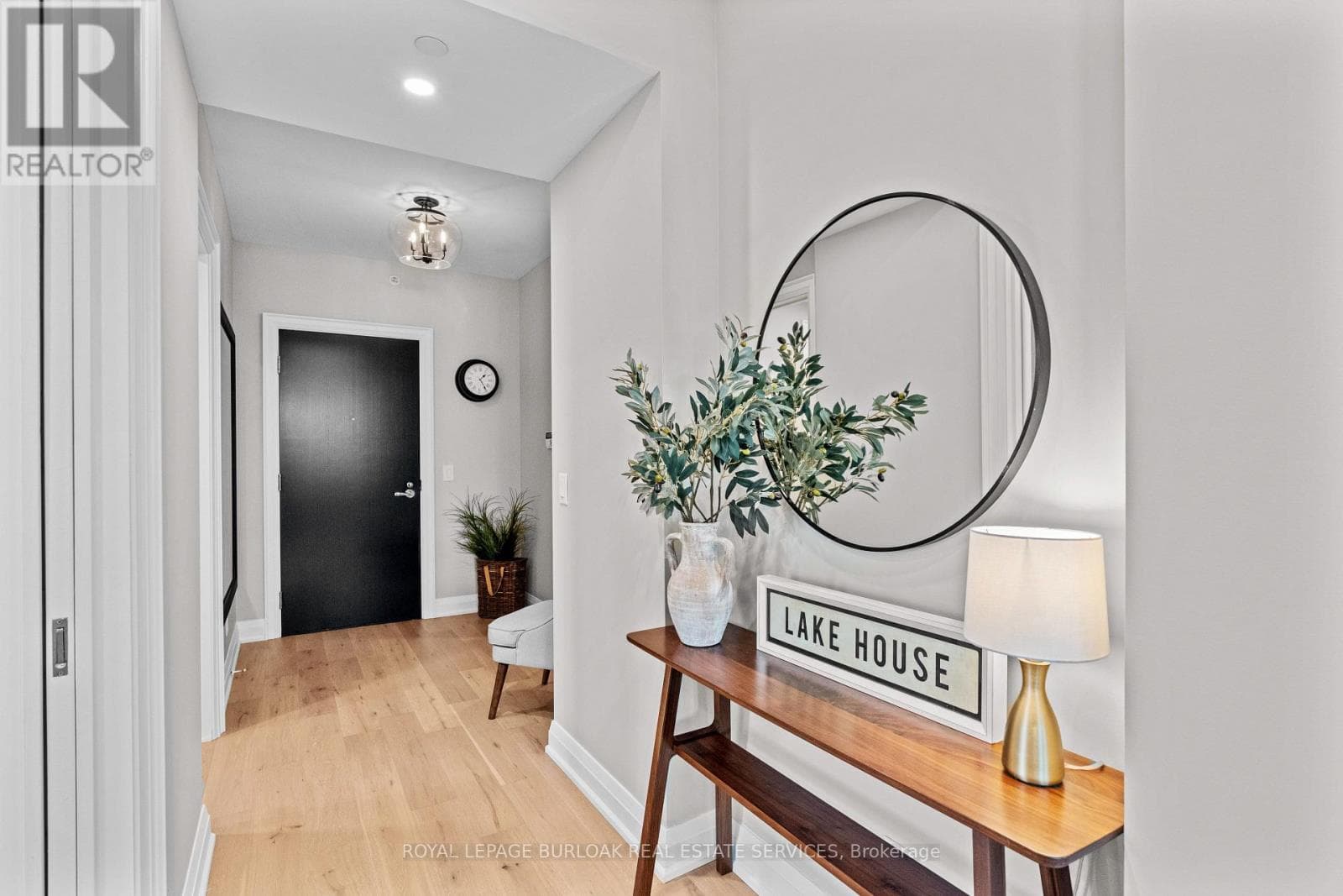 Photo of 409 - 11 BRONTE ROAD