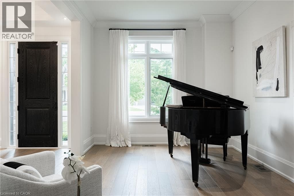 Photo of 2458 MEADOWOOD Crescent