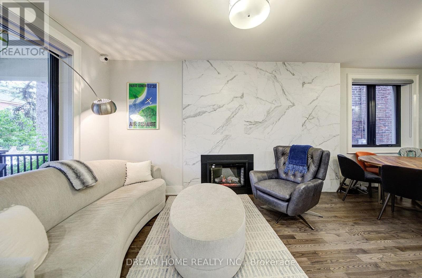 Photo of 737 SHAW STREET