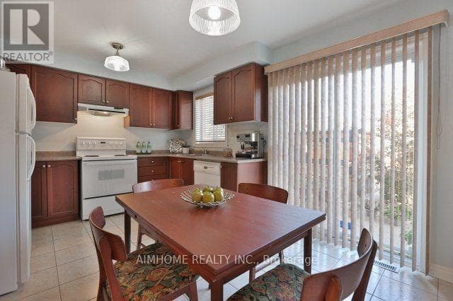 Photo of 390 GROVEHILL ROAD