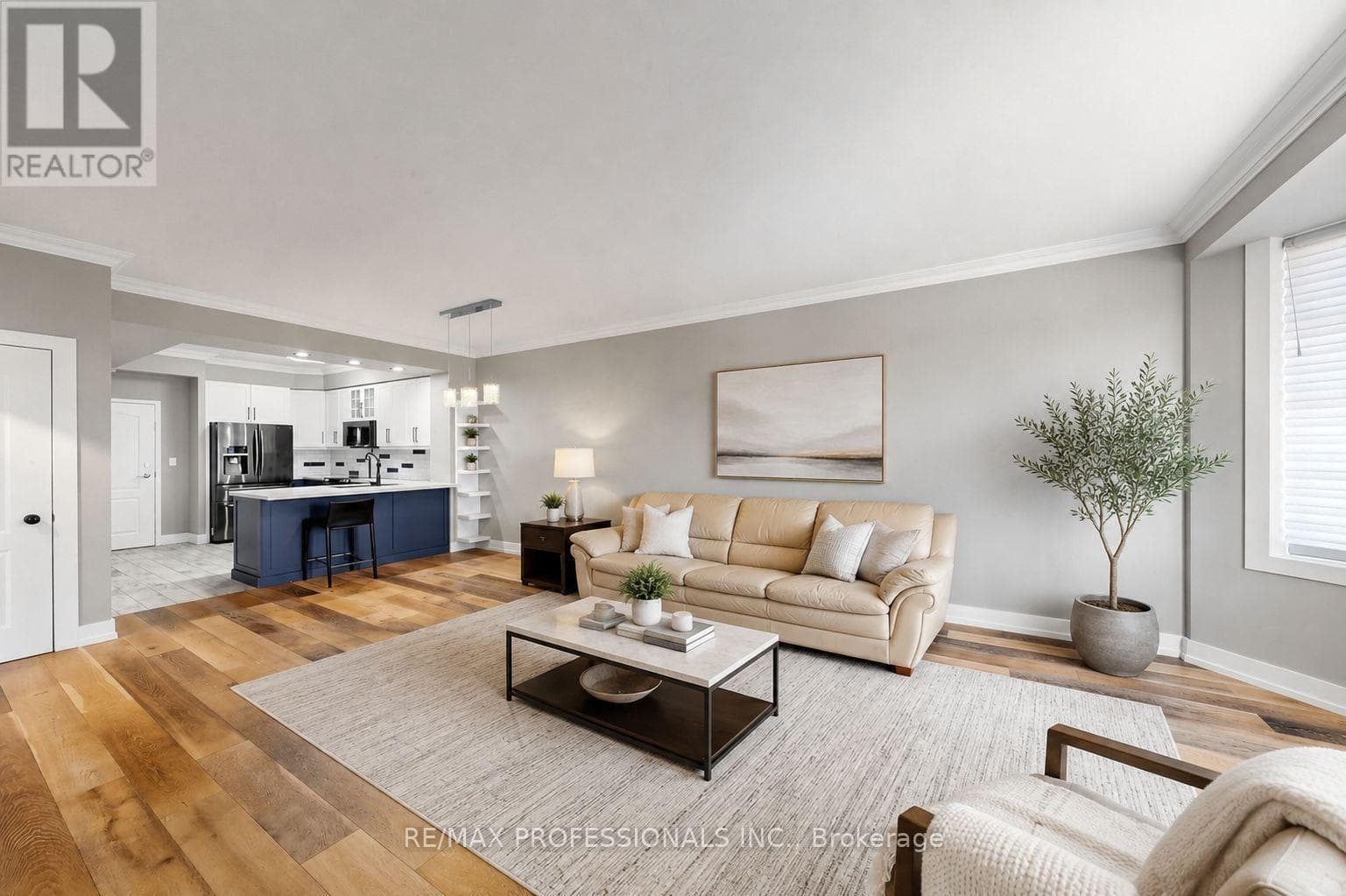 Photo of 206 - 3531 LAKE SHORE BOULEVARD W
