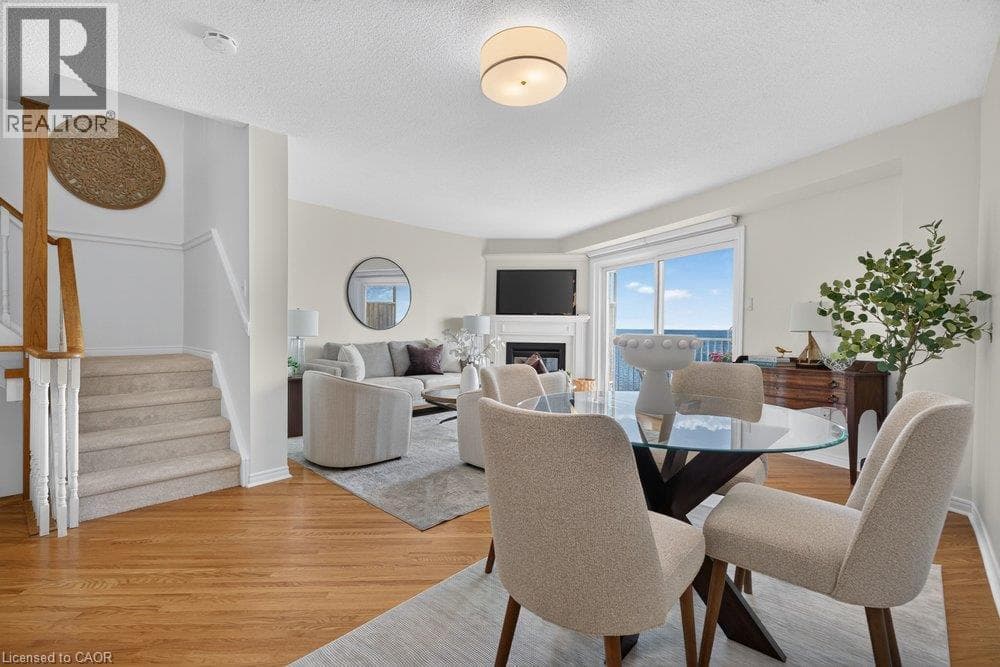 Photo of 2136 OLD LAKESHORE Road Unit# 4