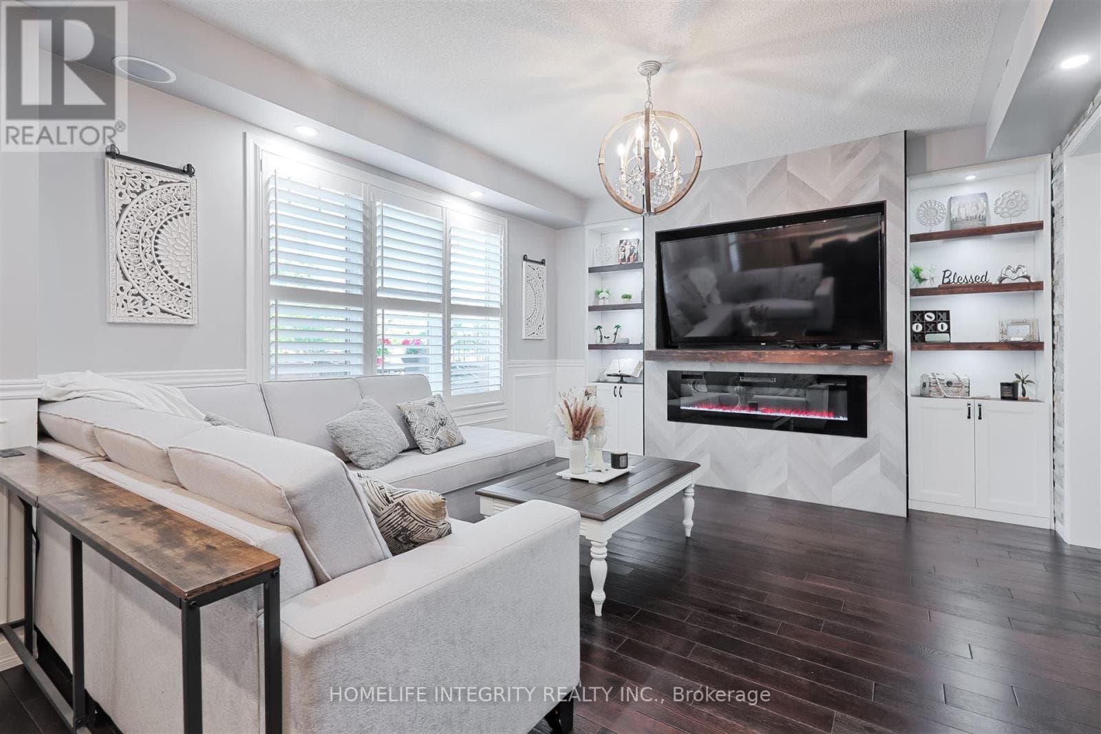 Photo of 33 KLEMSCOTT ROAD