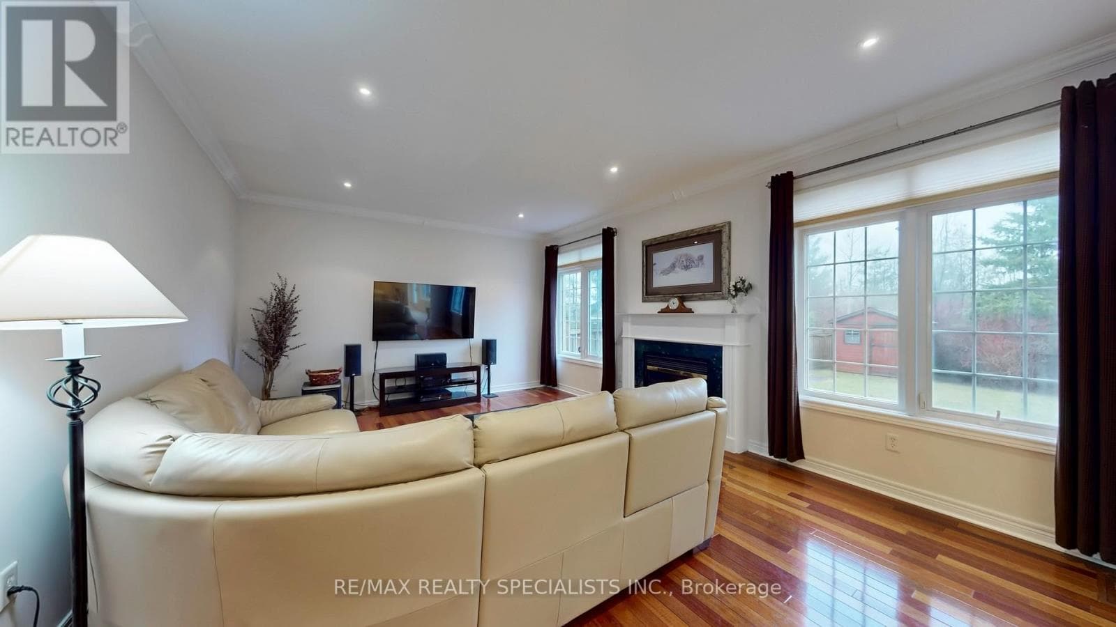 Photo of 2258 ROCHESTER CIRCLE