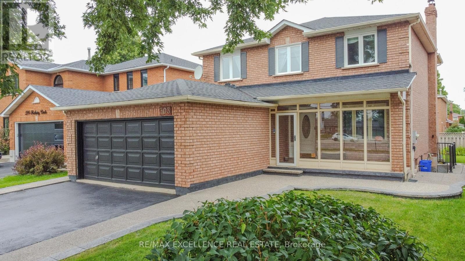 Photo of 303 HICKORY CIRCLE
