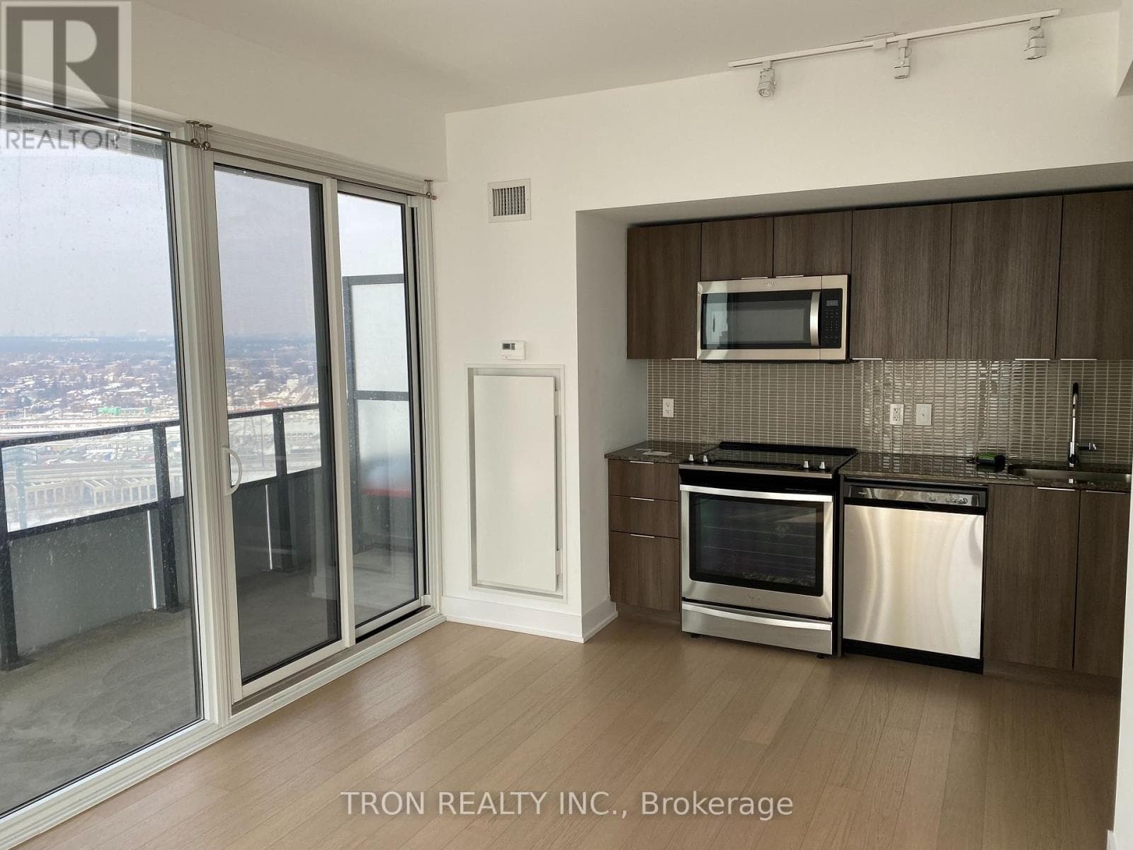 Photo of 2621 - 30 SHORE BREEZE DRIVE