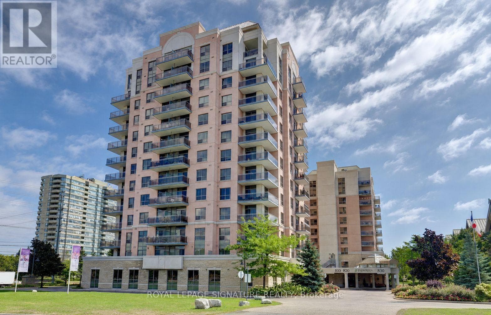 Photo of 1003 - 810 SCOLLARD COURT