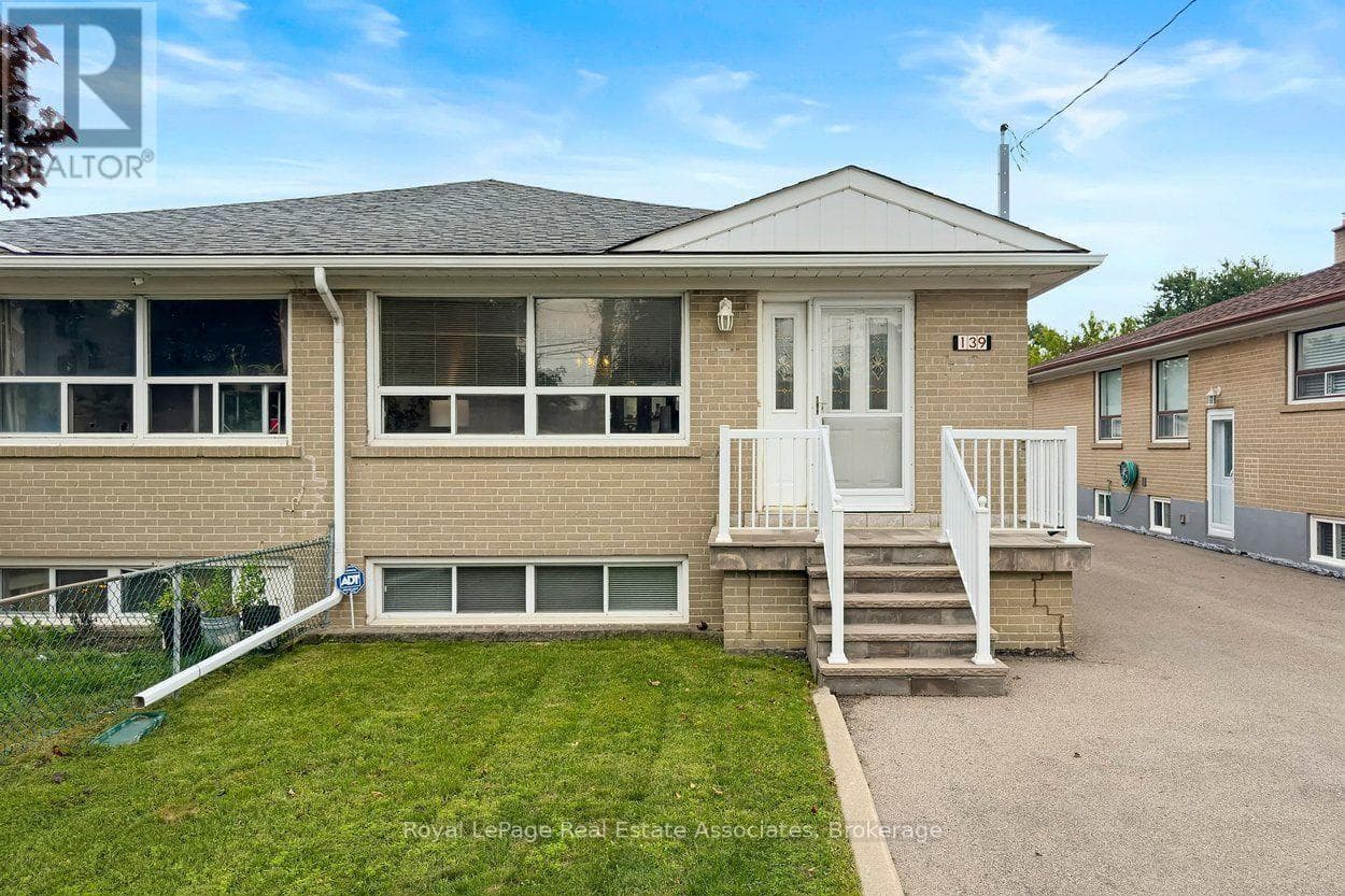 Photo of 139 VODDEN STREET E